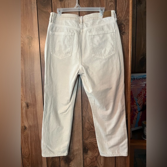 American Eagle AE Khaki Mom Jeans Straight Mid Rise Size 12 Short Never Worn - Picture 4 of 8